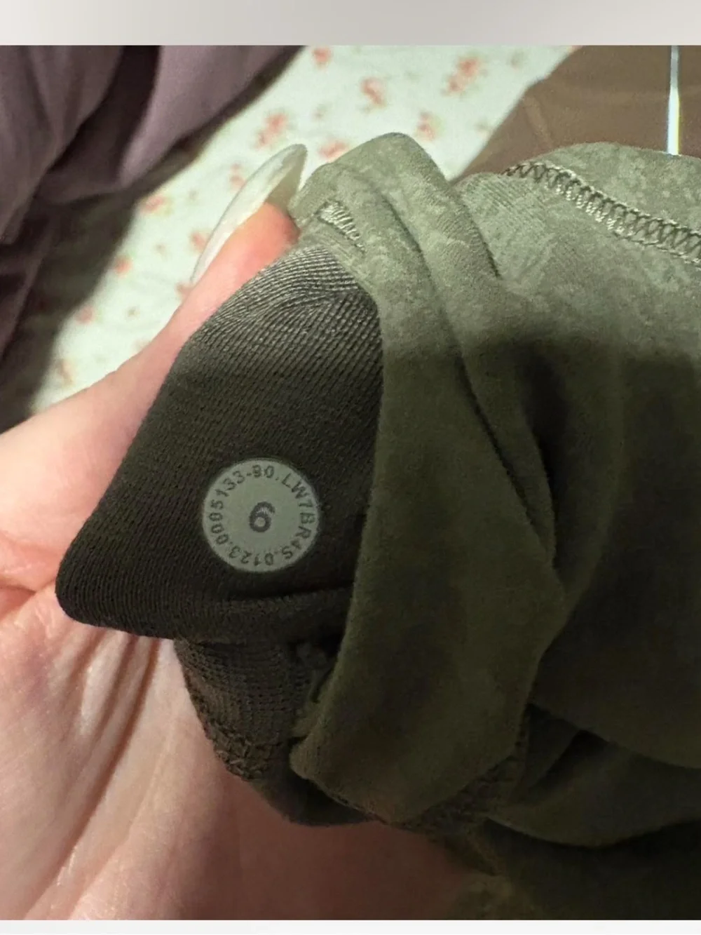 Lululemon Wunder Train High-Rise Shorts 6” – Size 6 – Olive Green Pattern